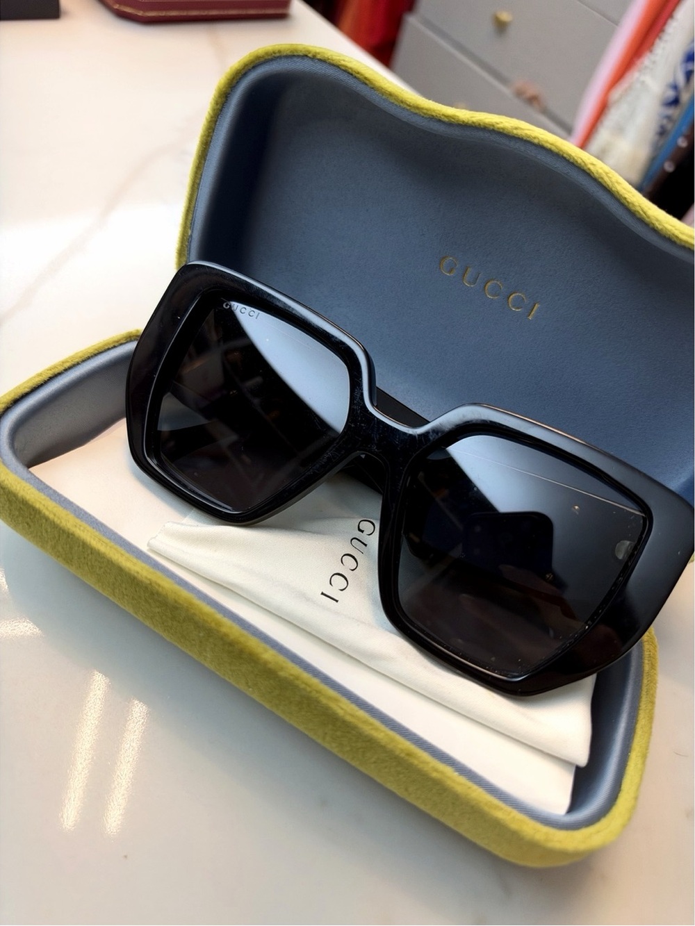 Gucci Women's Black Oversized Square Sunglasses (GUCCI GG0956S 003)